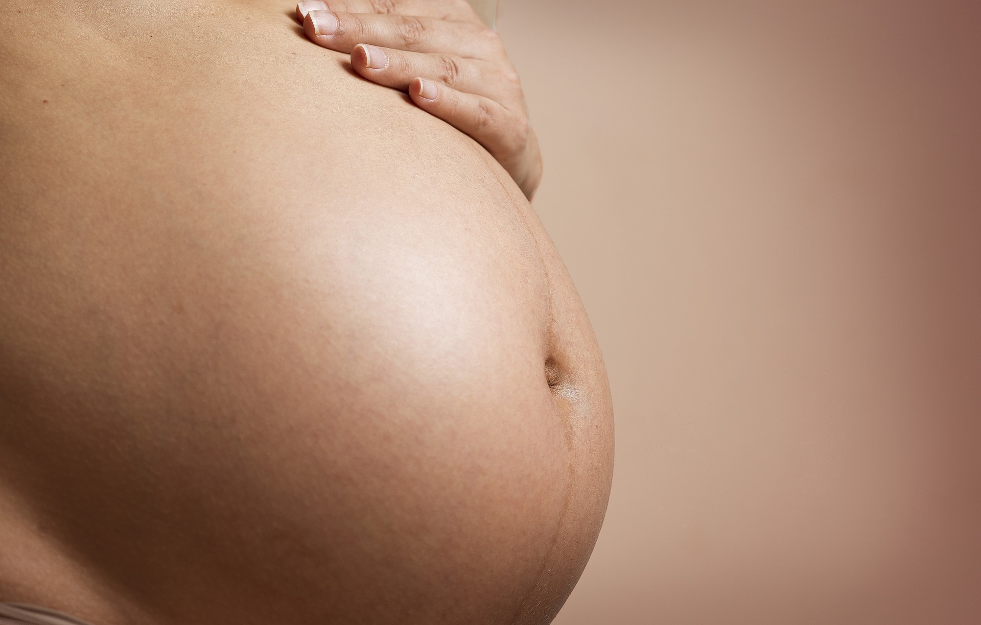Breast uplift surgery after pregnancy